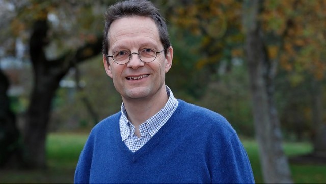 Prof. Peter Schmelcher is a member of the steering committee of the new Quantum Dynamics Network. Peter Schmelcher.